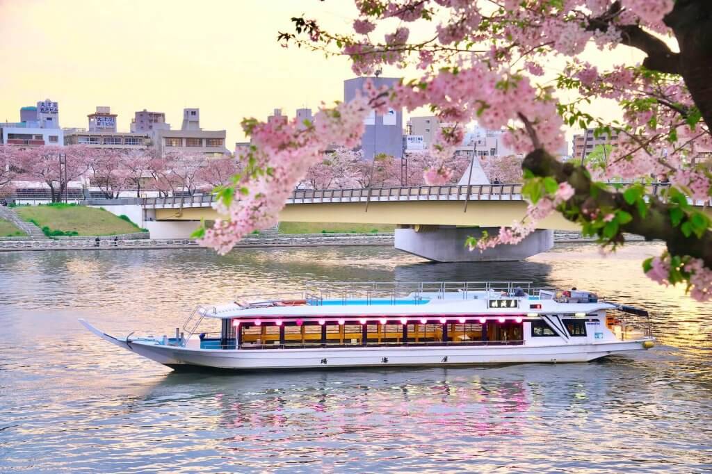 21 屋形船でお花見 東京は隅田川 花見を屋形船で楽しむ 魅力や服装 予約方法 屋形船晴海屋